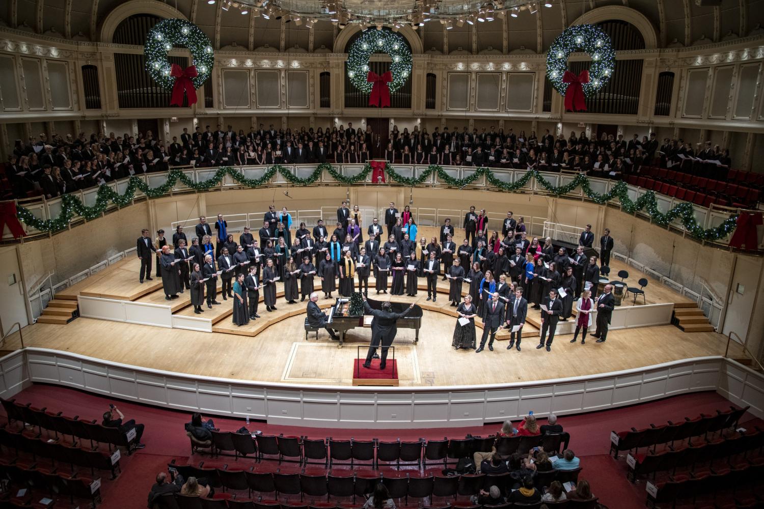 <a href='http://47.baligou.org'>全球十大赌钱排行app</a>合唱团在芝加哥交响音乐厅演出.